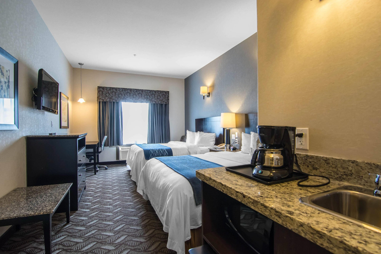 Bedroom 4, Comfort Inn & Suites, Division No. 11