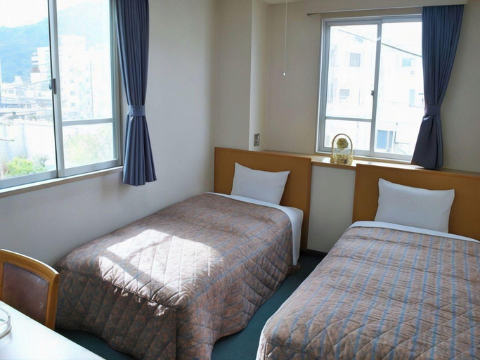 Others 3, Kenzan Hotel, Tokushima