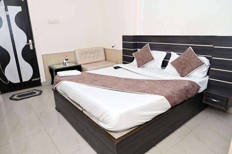 Others 5, Hotel Siddharth, Kanpur Nagar