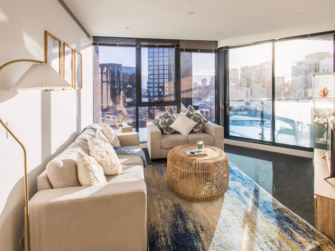 Public Area 3, Luxurious Queen Bed Suite with a Balcony, Melbourne