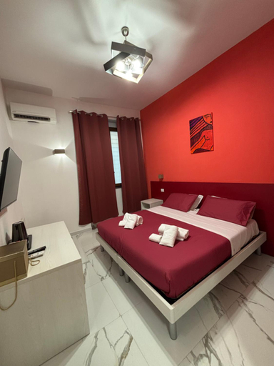 Bedroom 5, B&B CADIFRA PORTAPICCOLA, Napoli