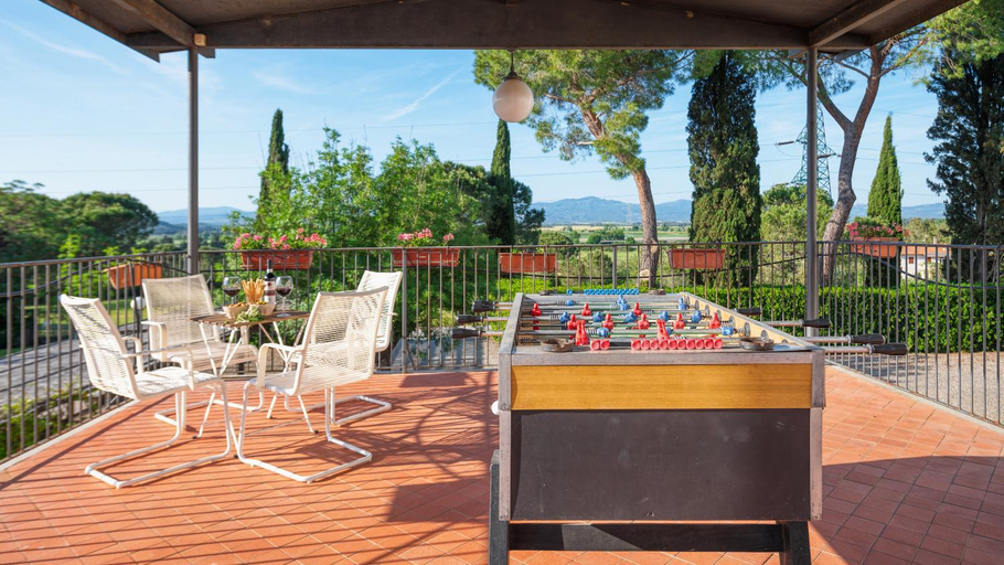 Food & Drinks 5, VILLA CROCI 12, Emma Villas, Grosseto