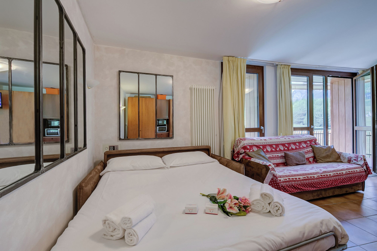 Bedroom 1, La Marmotta Ski In/ski out - Studio With Terrace, Torino