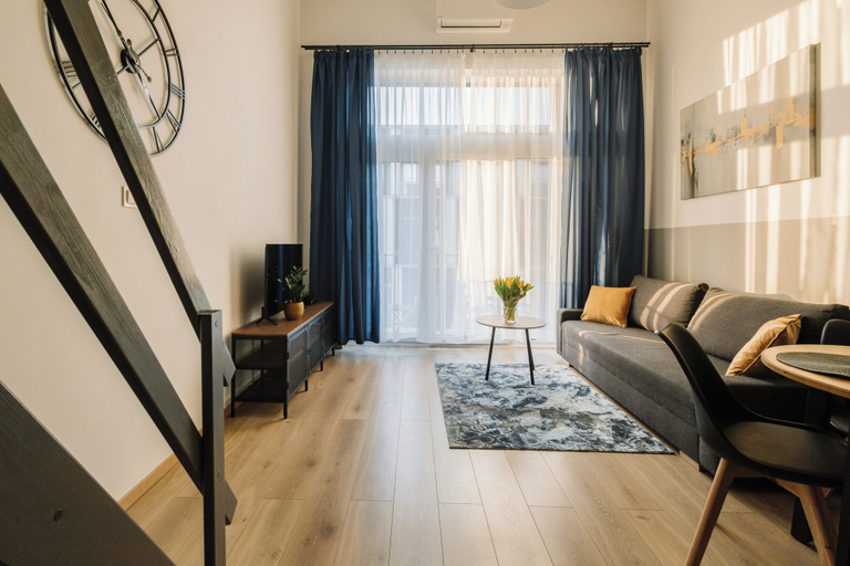 Living area 4, Sleep and Fly check in 24 na 7 parking, Środa Śląska