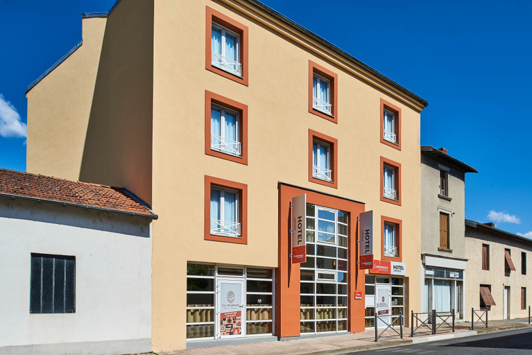 Exterior & Views 2, Logis Hôtel Larivaut, Puy-Guillaume, Puy-de-Dôme