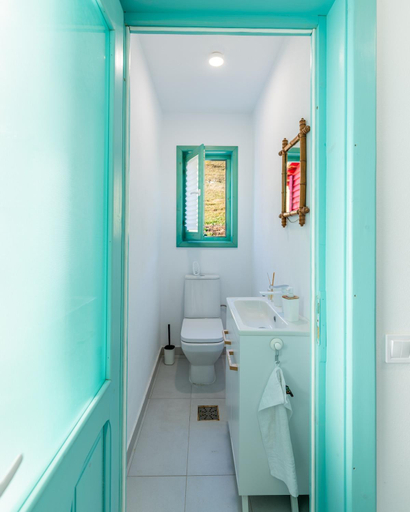 Bathroom 3, Casa de la Stanca Sirnea, Fundata