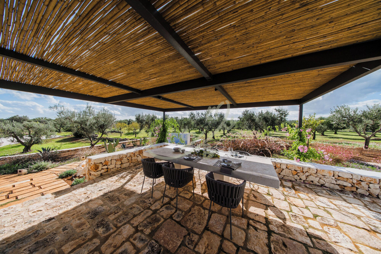 Terrace/patio 3, TD Trullo Lumina Boutique Luxury Trulli With Pool, Brindisi