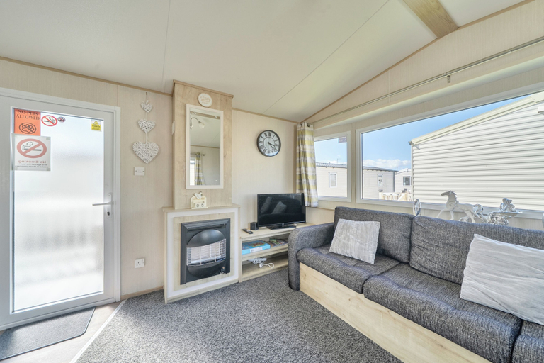 Living area 4, Sleeps 8 - Communal Spa Access - Parking, Denbighshire