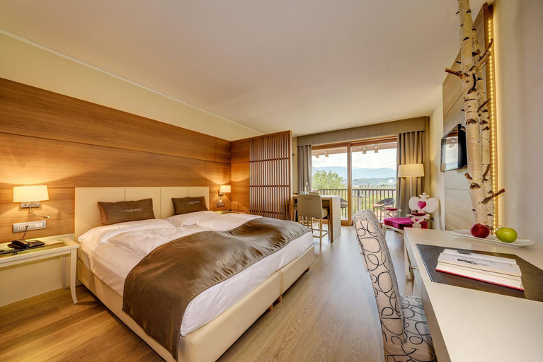 Bedroom 3, Napura Art E Design Hotel, Bolzano