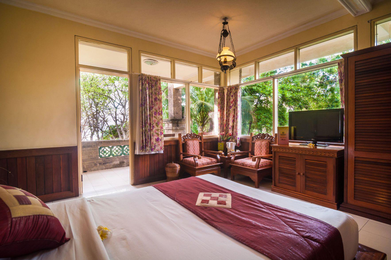 bedroom 13