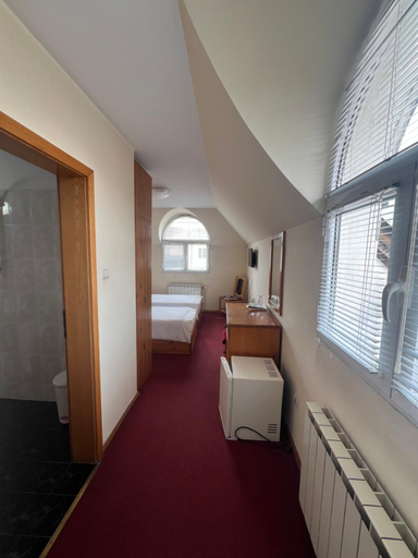 Bedroom 2, Niko Hotel, Samokov