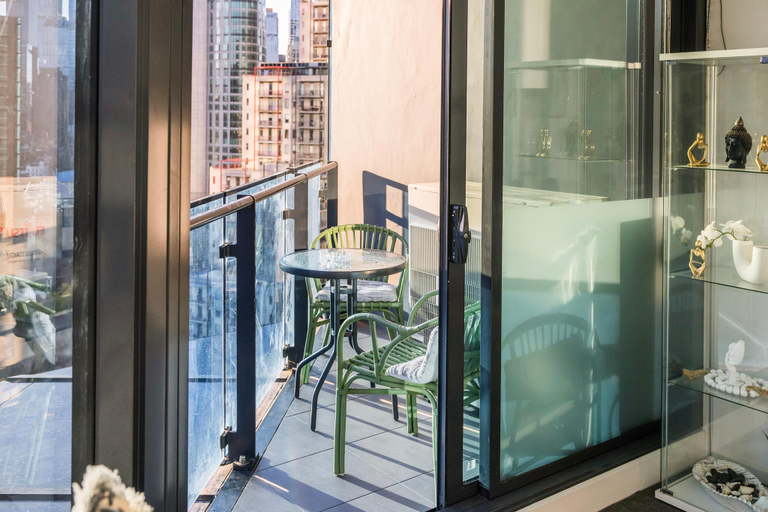Others 5, Luxurious Queen Bed Suite with a Balcony, Melbourne
