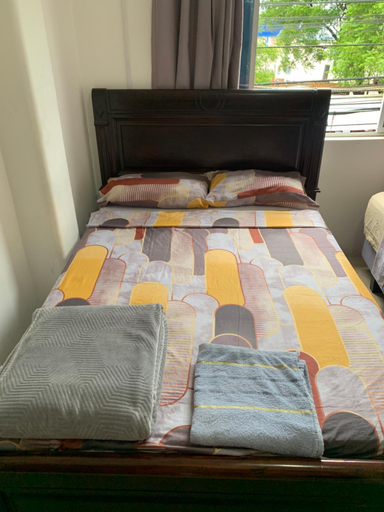 2, Hostal Belletini, Manta