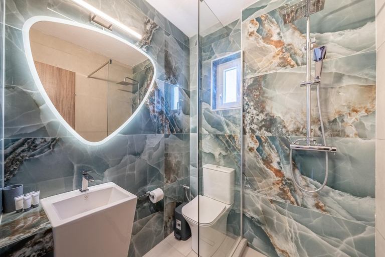 Bathroom 3, Roys Blu, Ionian Islands