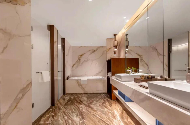 Bathroom 5, Jiangshan Haiwaihai Hotel, Quzhou