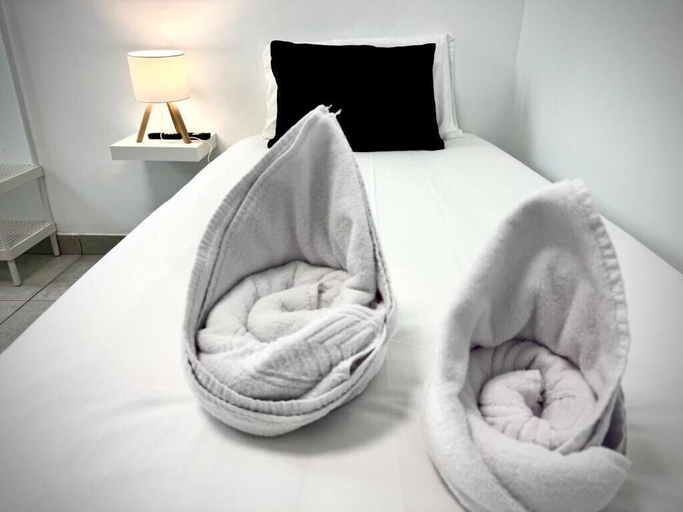 Room 5, Hostal España, Las Palmas