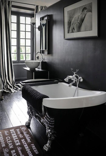 Bathroom, Le Domaine de Cordey, Orne