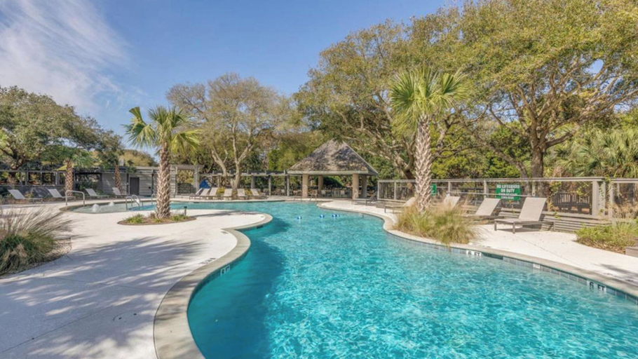 Interior 5, 1405 Ocean Club by Avantstay Oceanfront Home w/ Shared Pool, Charleston