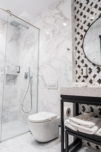 Bathroom 4, Art Gallery Boutique Hotel, Durrësit