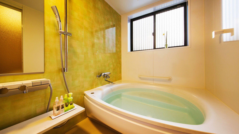 Bathroom, Joyama, Himi