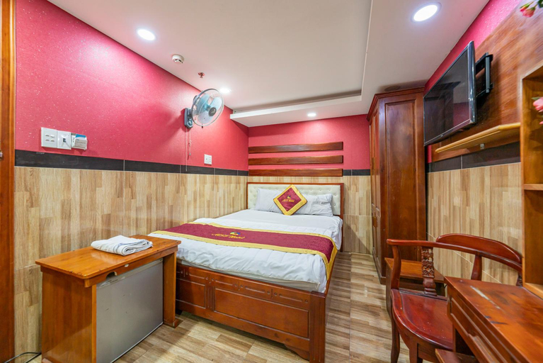 Others 2, Hotel MTT-Khach san san bay, Tân Bình