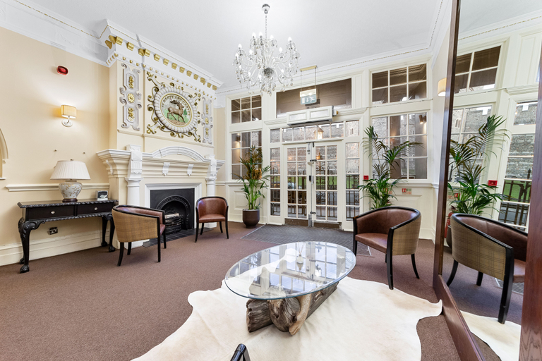 Public Area 3, Harte and Garter Hotel, Slough