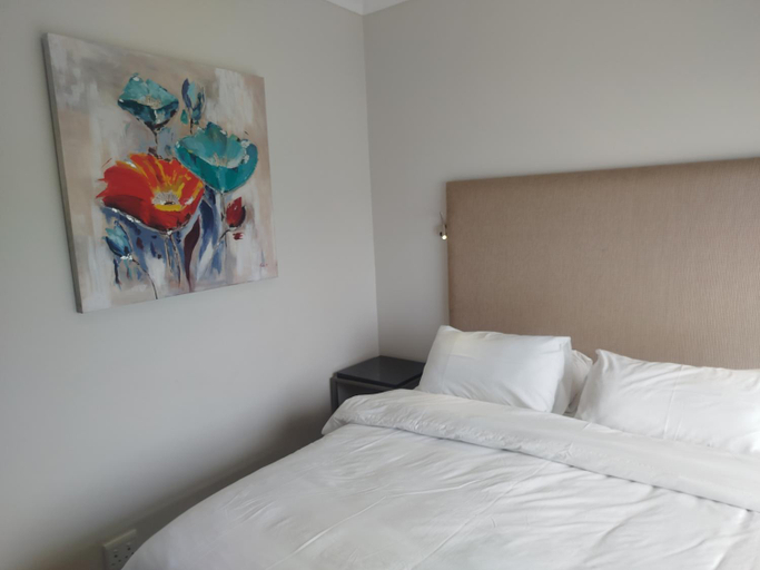 Bedroom 1, Sunset Villa, West Coast