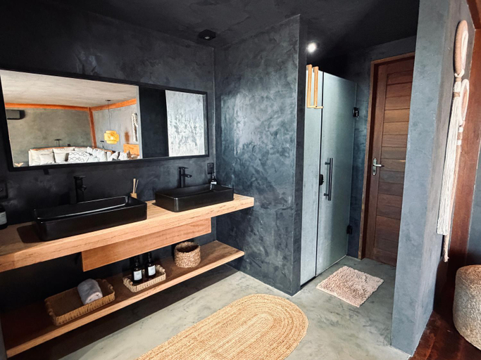 Bathroom 2, Santa Maria Atins, Barreirinhas