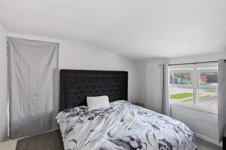 Room 4, 5 Min to Notre Dame: Private Garage - Pet Friendly, Saint Joseph