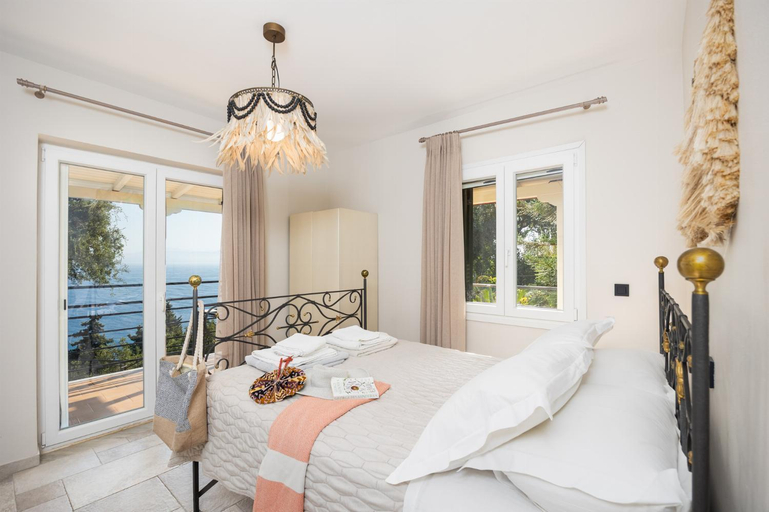 Others 4, Villa Nefeli, Ionian Islands