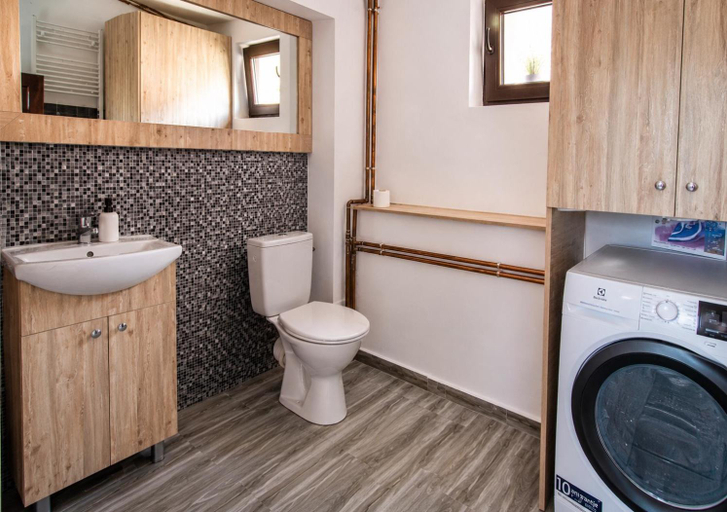 Bathroom 3, Serenity Garden Villa, Arcani