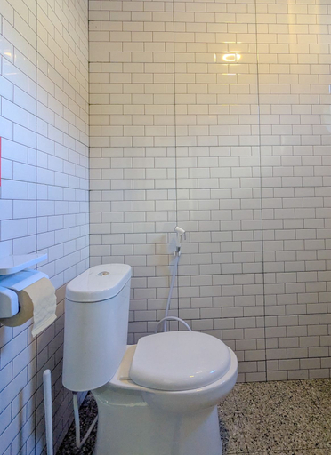 Bathroom 5, Zenith Villa Dieng, Wonosobo