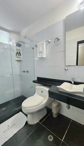 Bathroom 3, Hotel Bocagrande Cartagena, Cartagena de Indias