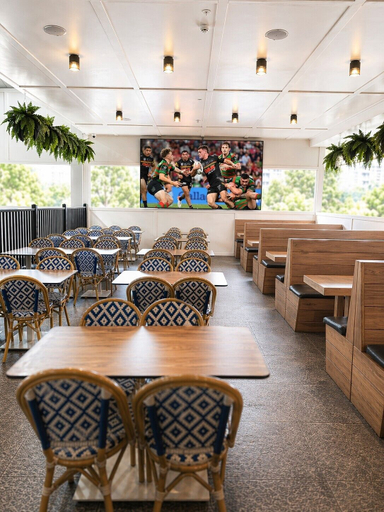 Food & Drinks 5, Tahmoor Inn, Wollondilly