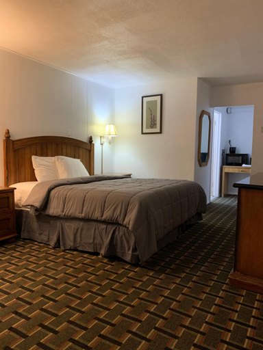 Others 4, Ratons Peak Inn, Colfax