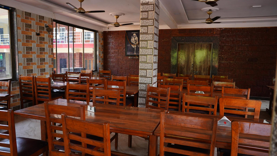 Food & Drinks 4, Swapnali Tourist Home, Raigarh