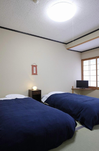 Bedroom 2, Miyoshino Sakuraan, Yoshino