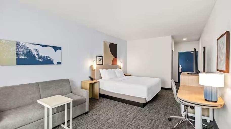 Bedroom 3, Spark by Hilton Stafford Sugar Land, Fort Bend