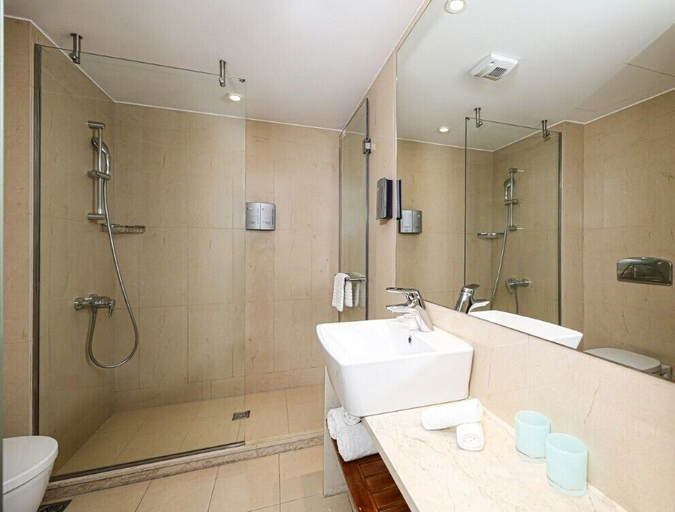 Bathroom 4, Porto Veneziano Hotel, Crete