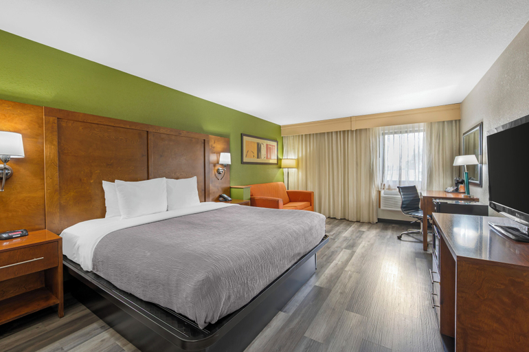 Bedroom 4, Quality Inn & Suites Goshen, Elkhart