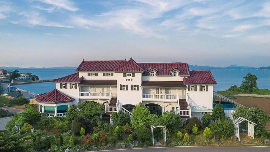 Exterior & Views 1, anmyeondo gold hue pension, Taean