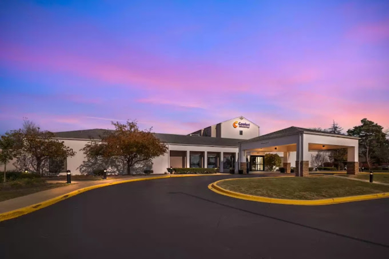 Exterior & Views, Comfort Inn & Suites, Cook