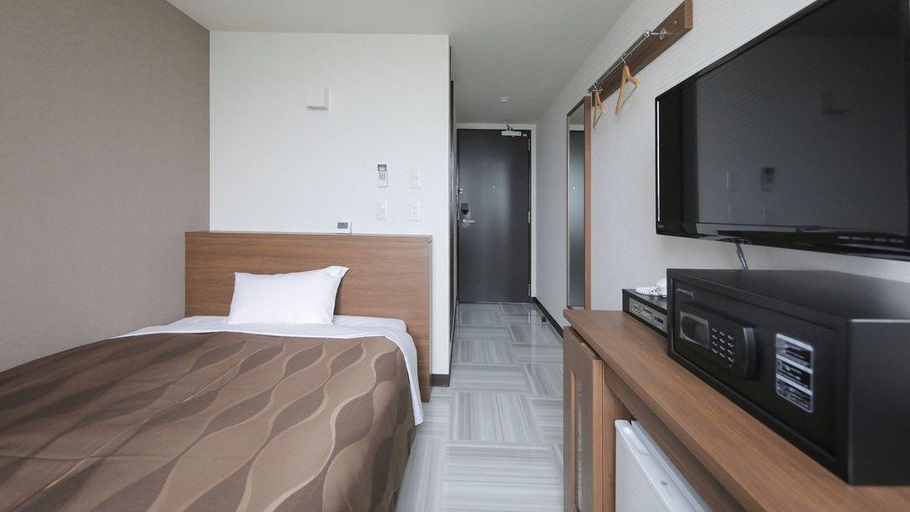 Bedroom 2, Pleasant Hyuga, Hyūga