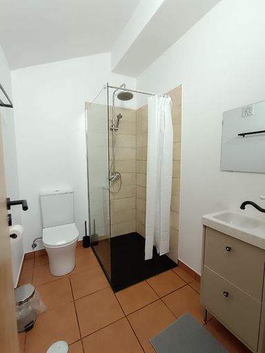Bathroom 2, Casinha do Rui, Sines