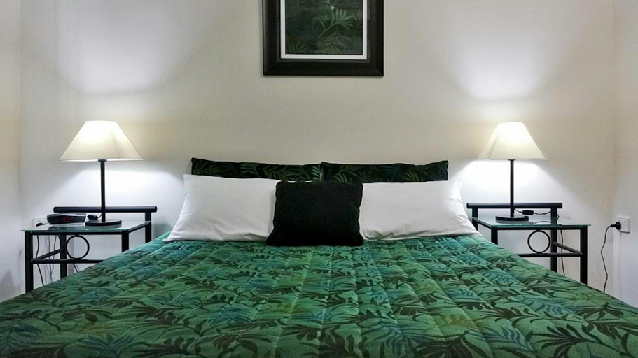 Bedroom 3, Port Denison Motor Inn, Bowen