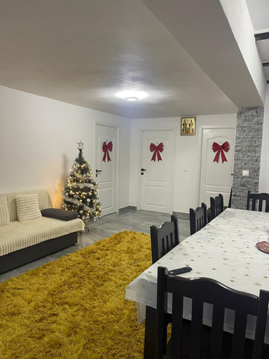 Others 5, Casa Andra si Denis, Bumbesti-pitic