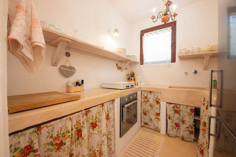 Private kitchen, TD Casale Belladinotte Poolside Country Bliss, Brindisi