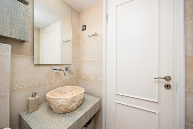 Bathroom 4, Villa Nefeli, Ionian Islands