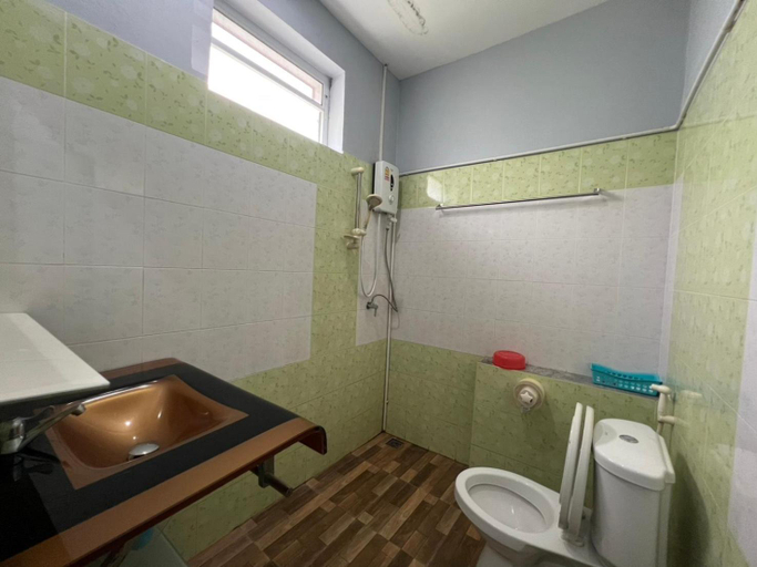 Bathroom 2, Ariya Garden Home, Muang Chumphon