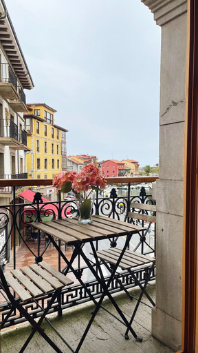 Outdoor dining, Llanes Suites, Asturias
